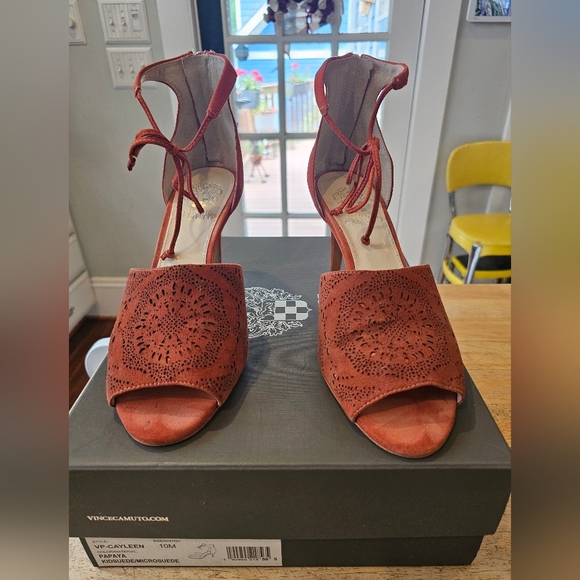 Vince Camuto Cayleen Papaya 10 - Picture 5 of 11